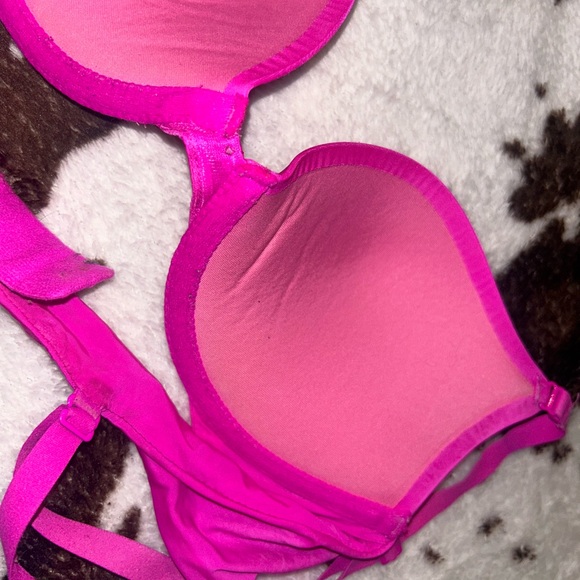 Victoria Secret Bras - Picture 6 of 16